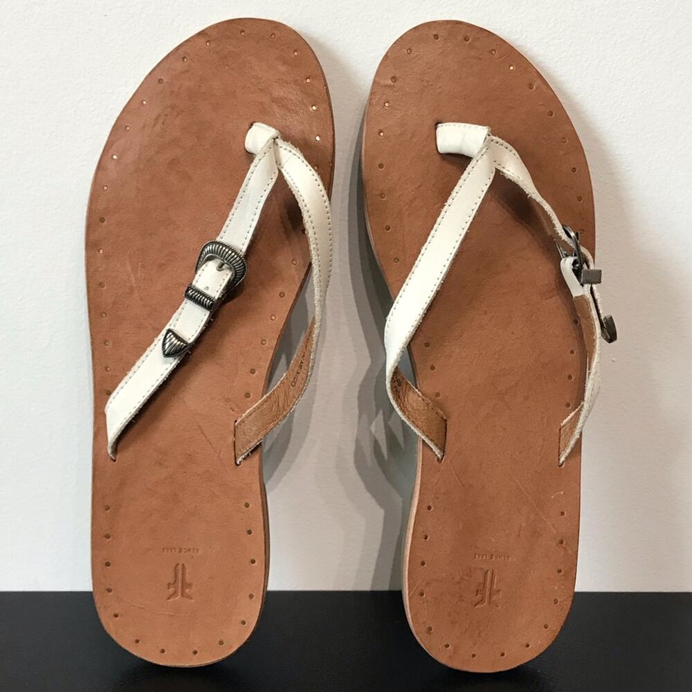 Frye Ally Western White Leather Tipped Buckle Cowgirl Flip Flops Sandals 10 - Picture 14 of 15